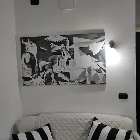 Old Town Apartment Iglesias